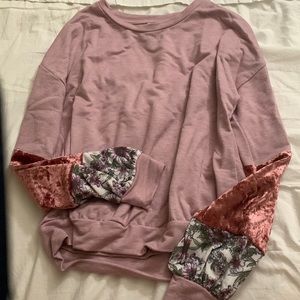 Long sleeve thin flower top
